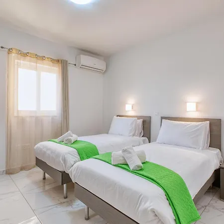 Seafront 2br Fully Equipped With Comfy Bed Qawra By 360 Estates *