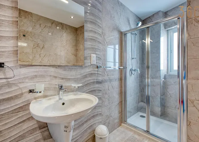 Daire Seafront 2br Fully Equipped With Comfy Bed Qawra By 360 Estates *