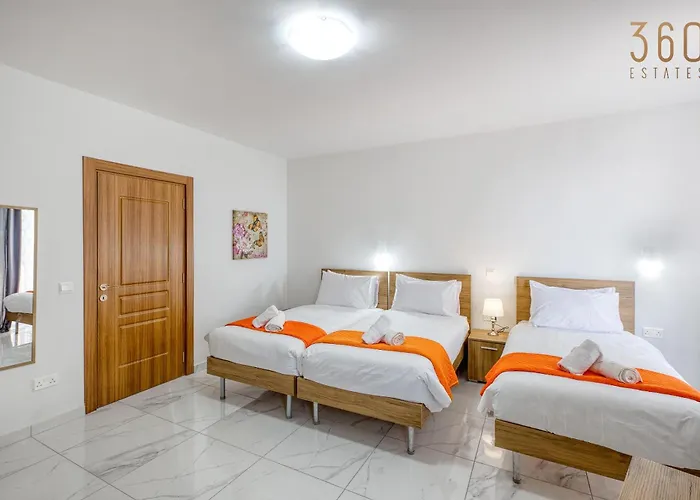 Seafront 2br Fully Equipped With Comfy Bed Qawra By 360 Estates St. Paul's Bay