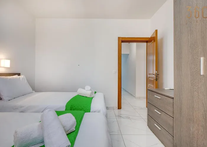 Seafront 2br Fully Equipped With Comfy Bed Qawra By 360 Estates *