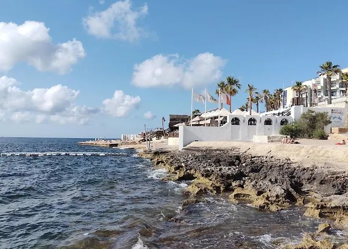 Seafront 2br Fully Equipped With Comfy Bed Qawra By 360 Estates