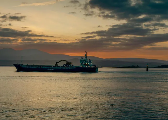 Seafront 2br Fully Equipped With Comfy Bed Qawra By 360 Estates Daire St. Paul's Bay